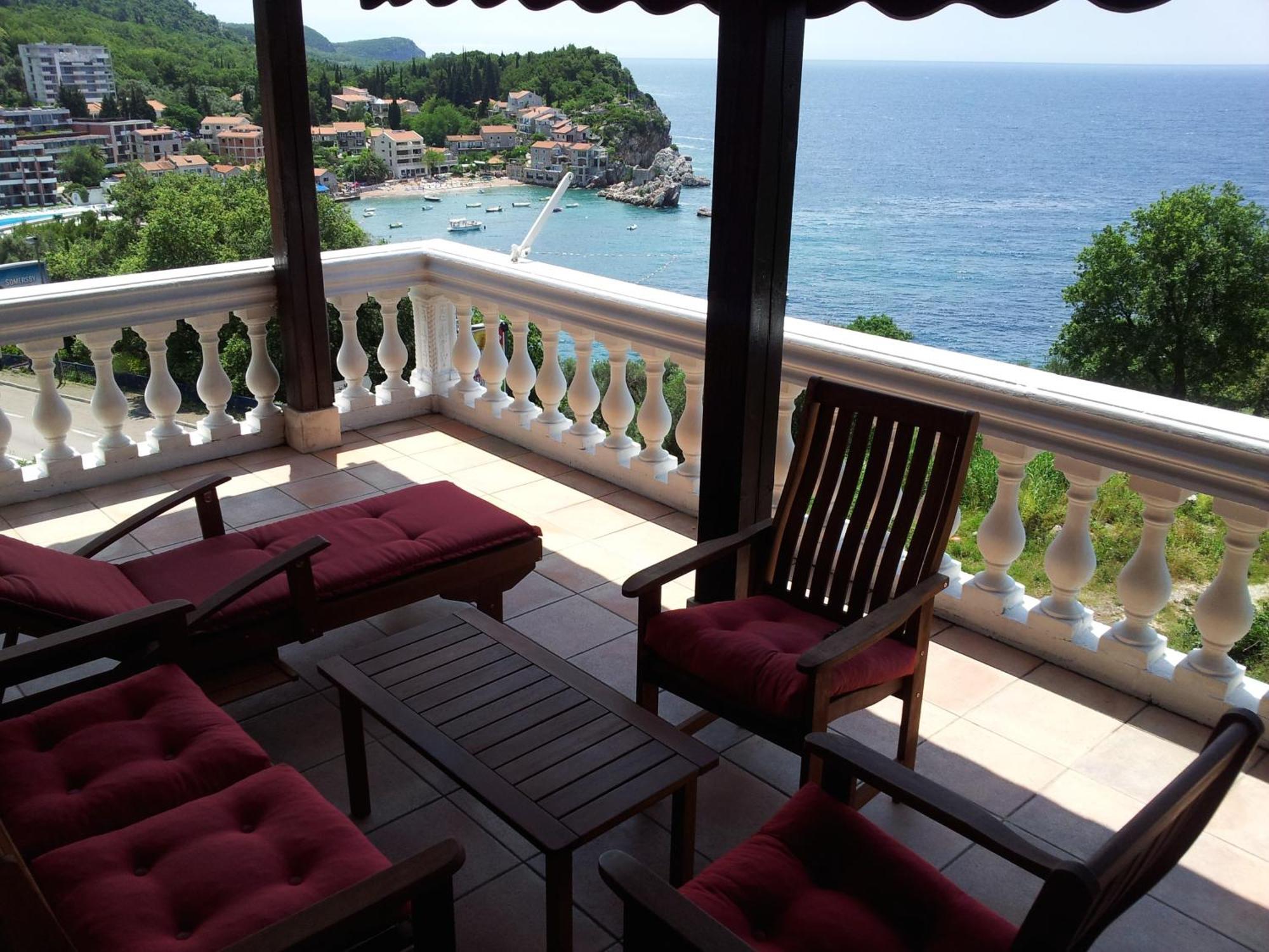 Villa Sara Guesthouse Светі-Стефан Екстер'єр фото