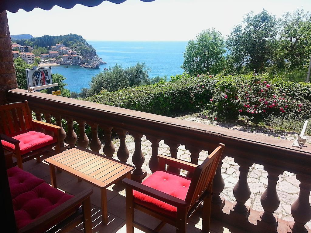Villa Sara Guesthouse Светі-Стефан Номер фото