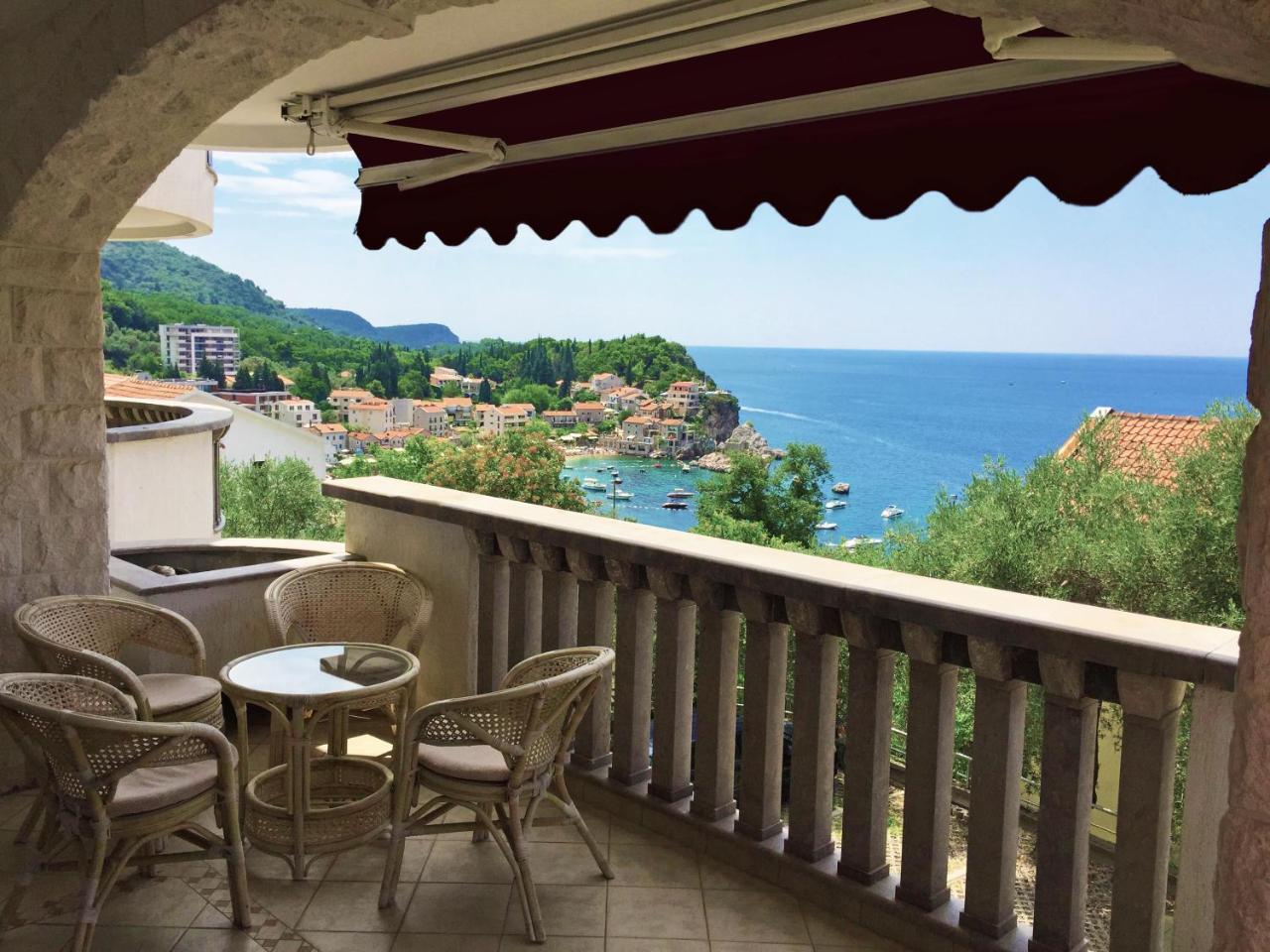 Villa Sara Guesthouse Светі-Стефан Екстер'єр фото